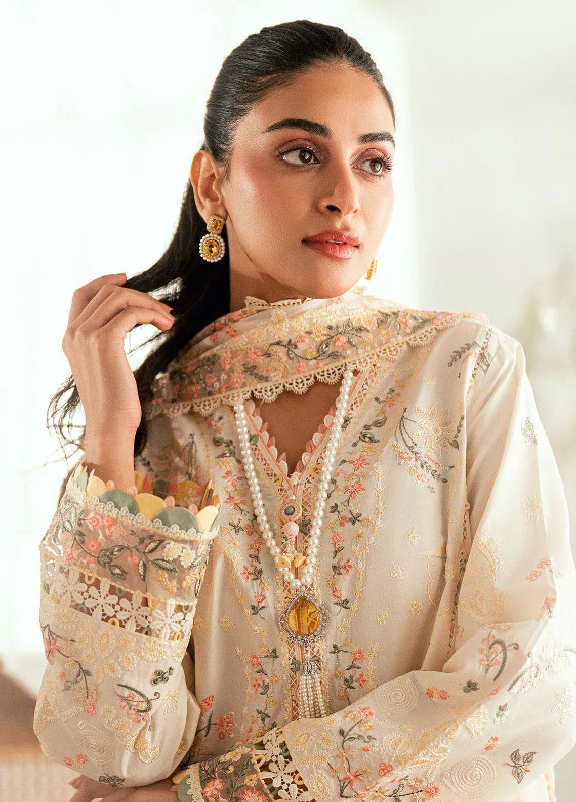 Stuff: Best Quality Pure Airjet lawn 90/70   Front Full Heavy Embroidered with thread